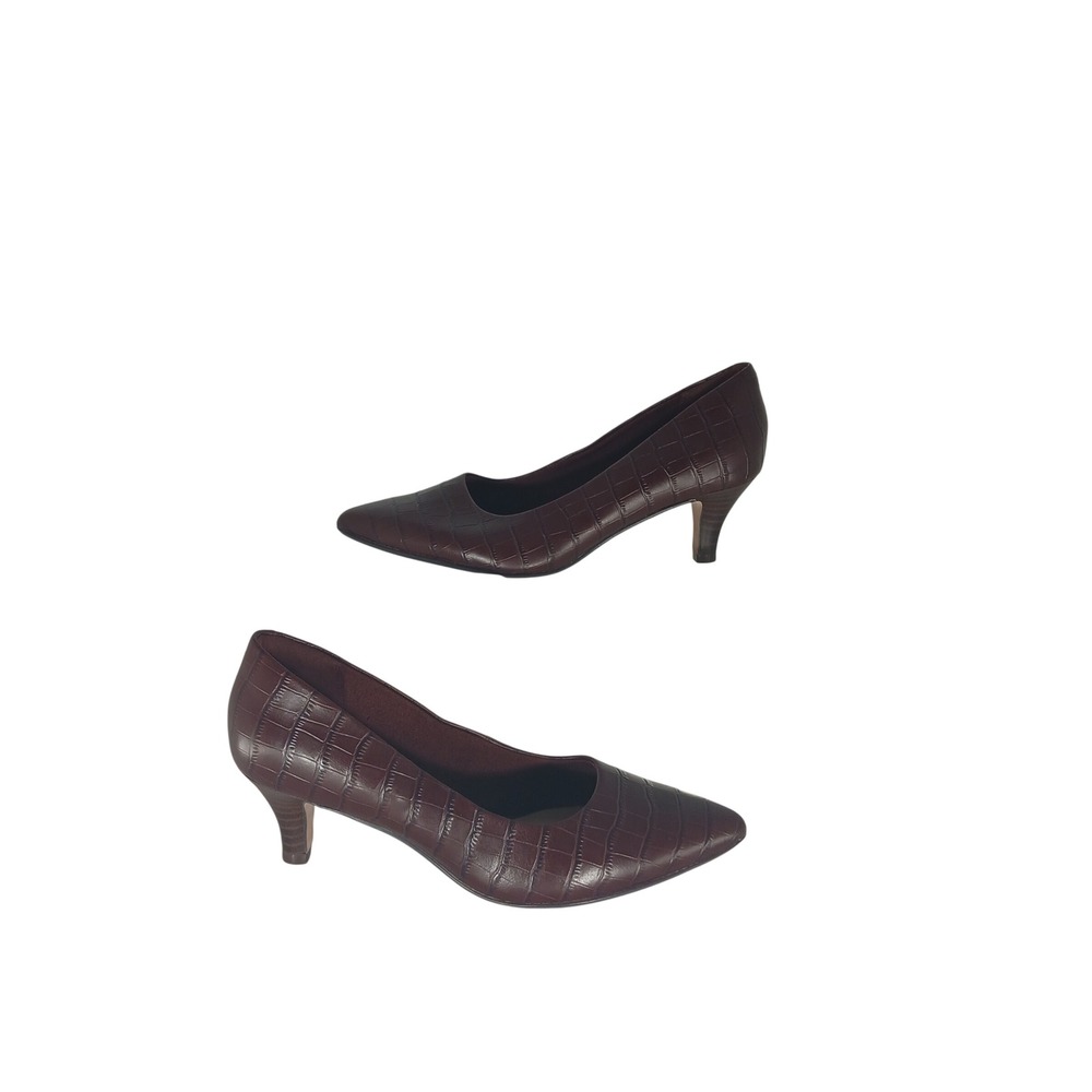 Clarks Collection Pumps 6.5 Burgundy Croc Embossed Kitten Heel Office Siren